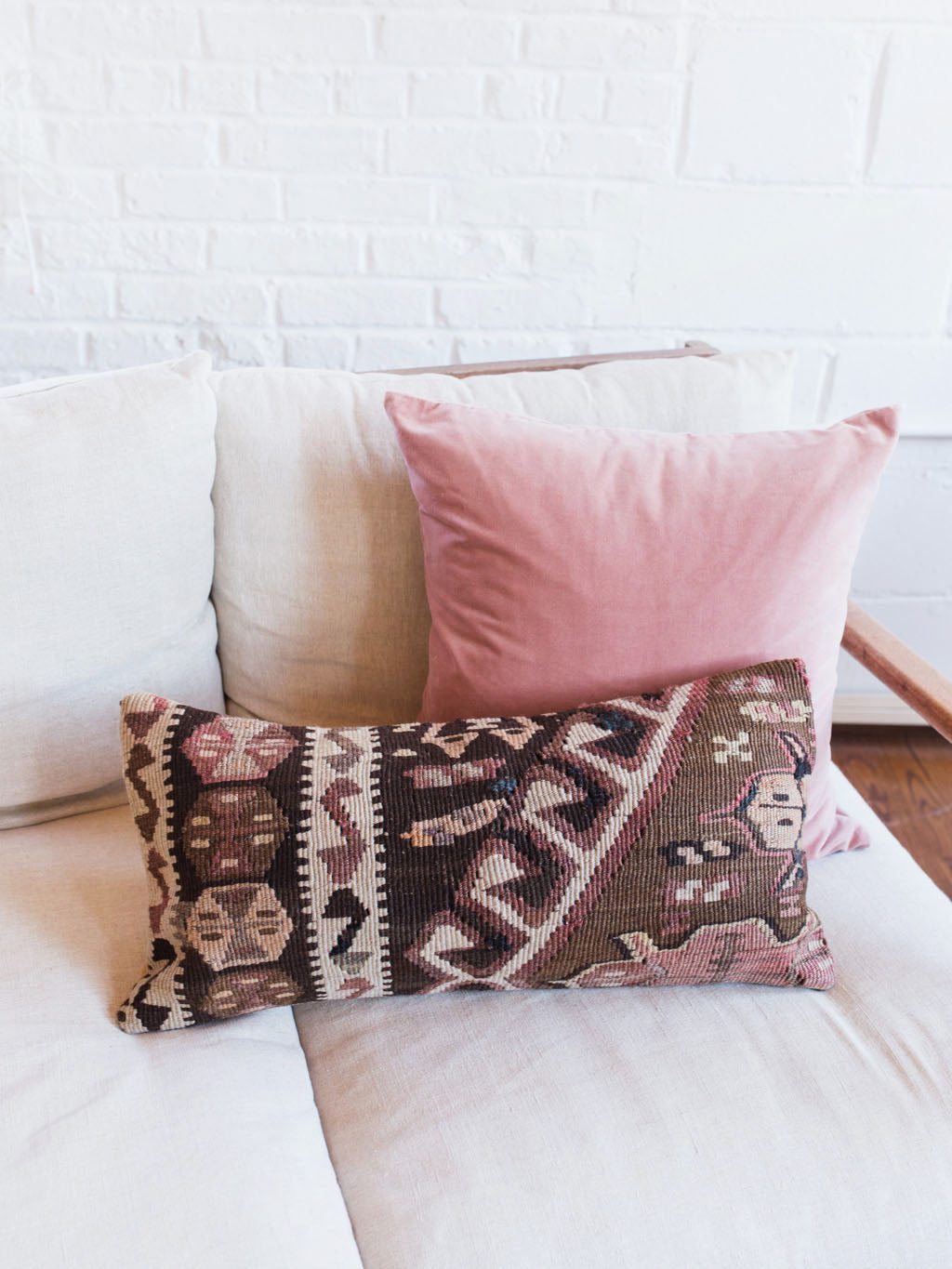 Vintage kilim cheap pillows