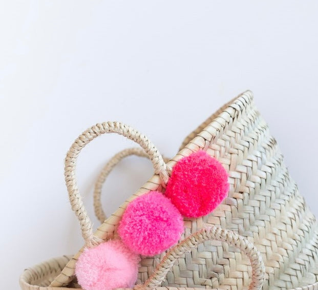 Make Your Own DIY Rainbow Pom Pom Straw Purse - Bright Shadows